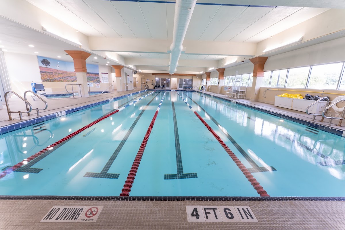 24 Hour Fitness - Photo 2