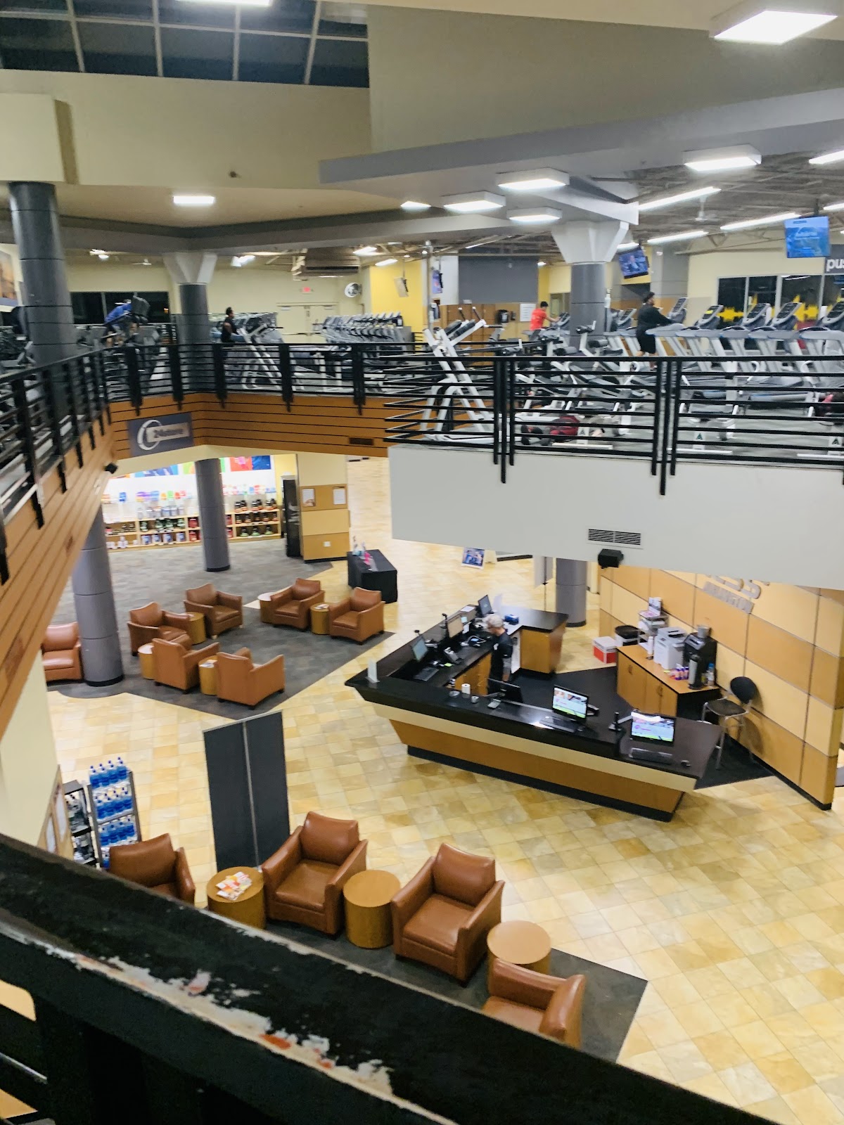24 Hour Fitness - Photo 3