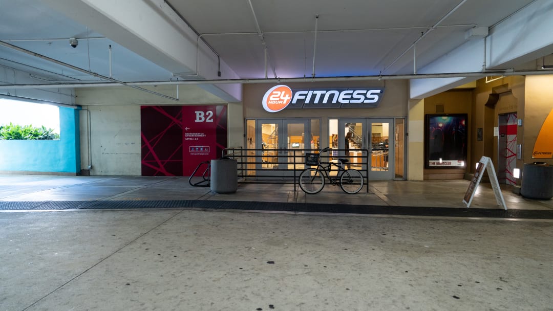 24 Hour Fitness - Photo 1