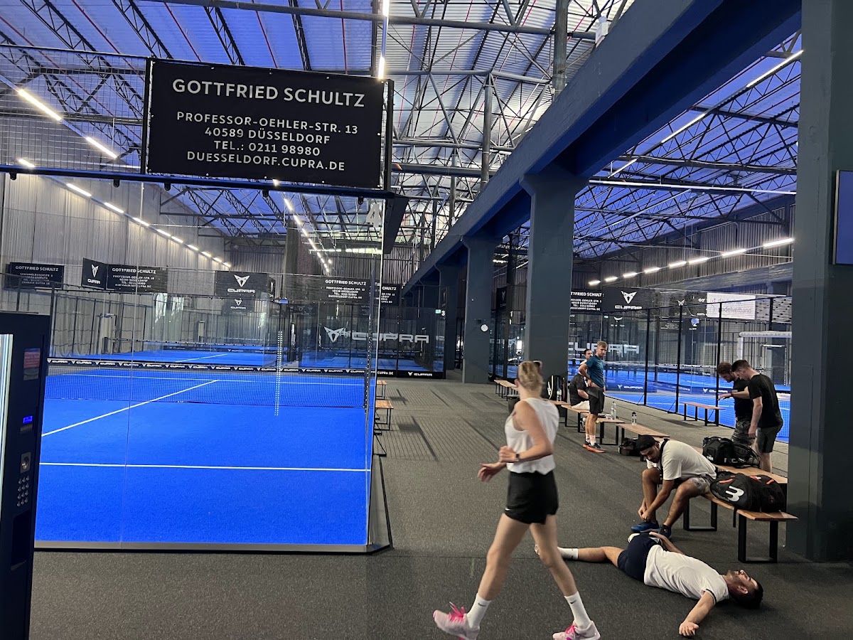 4PADEL Düsseldorf - Photo 2