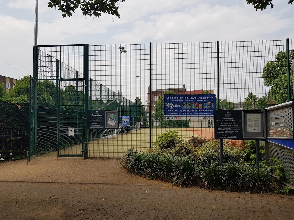 5 a side pitch - Photo 2