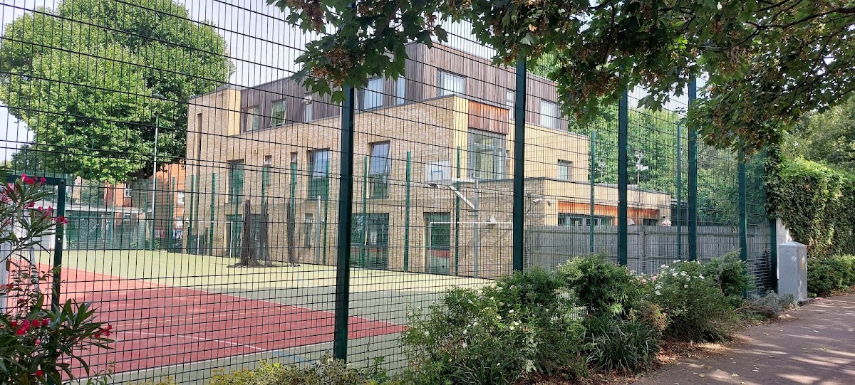 5 a side pitch - Photo 3