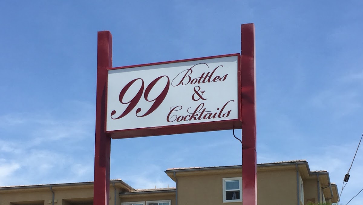 99 Bottles & Cocktails - Photo 3