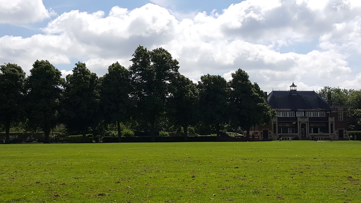 Abbey Park Tennis Courts - Photo 3