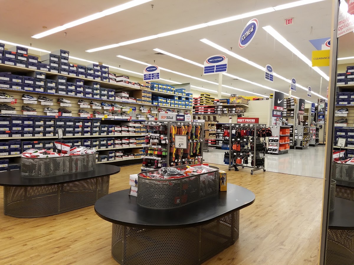 Academy Sports + Outdoors - Photo 2