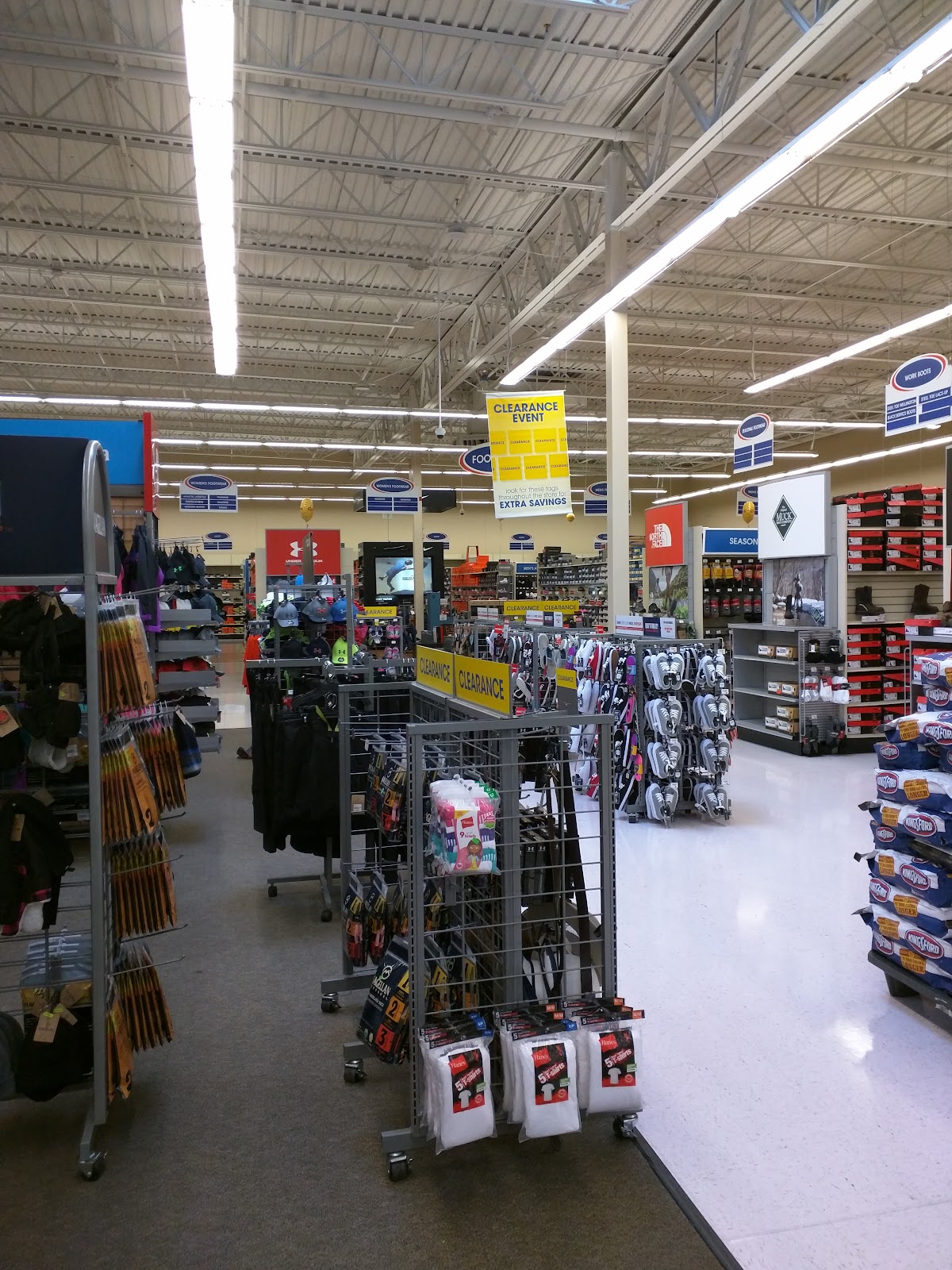 Academy Sports + Outdoors - Photo 2