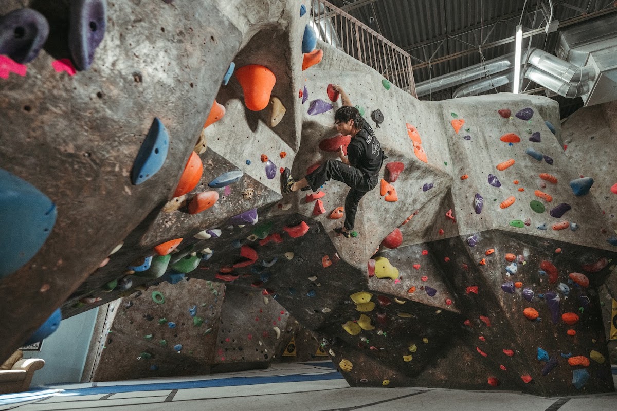 Adrenaline Climbing - Photo 1