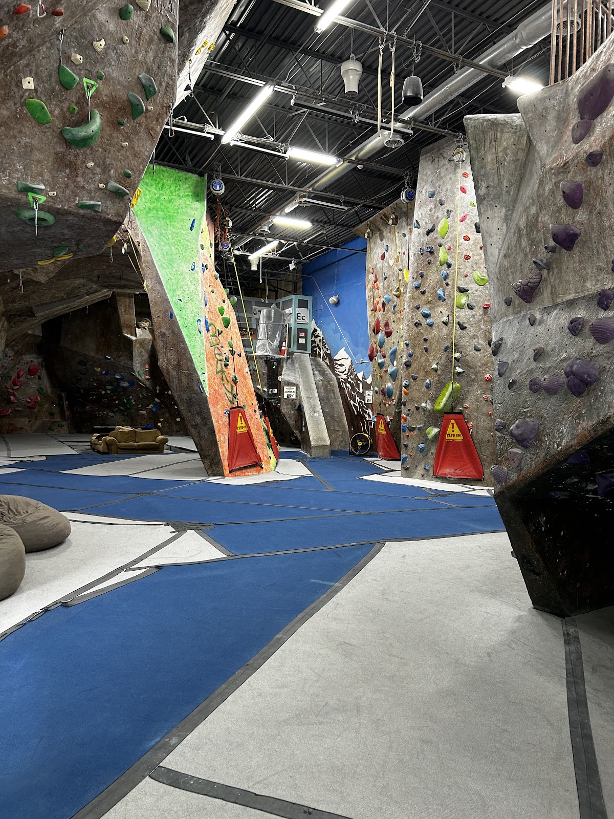 Adrenaline Climbing - Photo 2