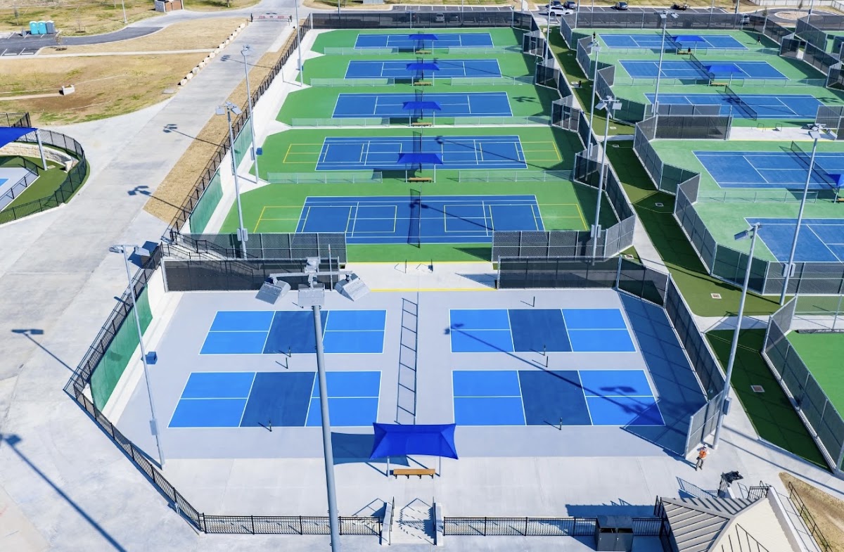 Adult Recreation Complex - Photo 3