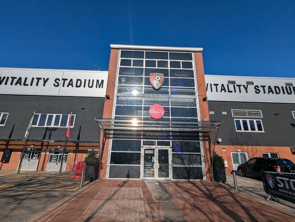 AFC Bournemouth - Photo 3
