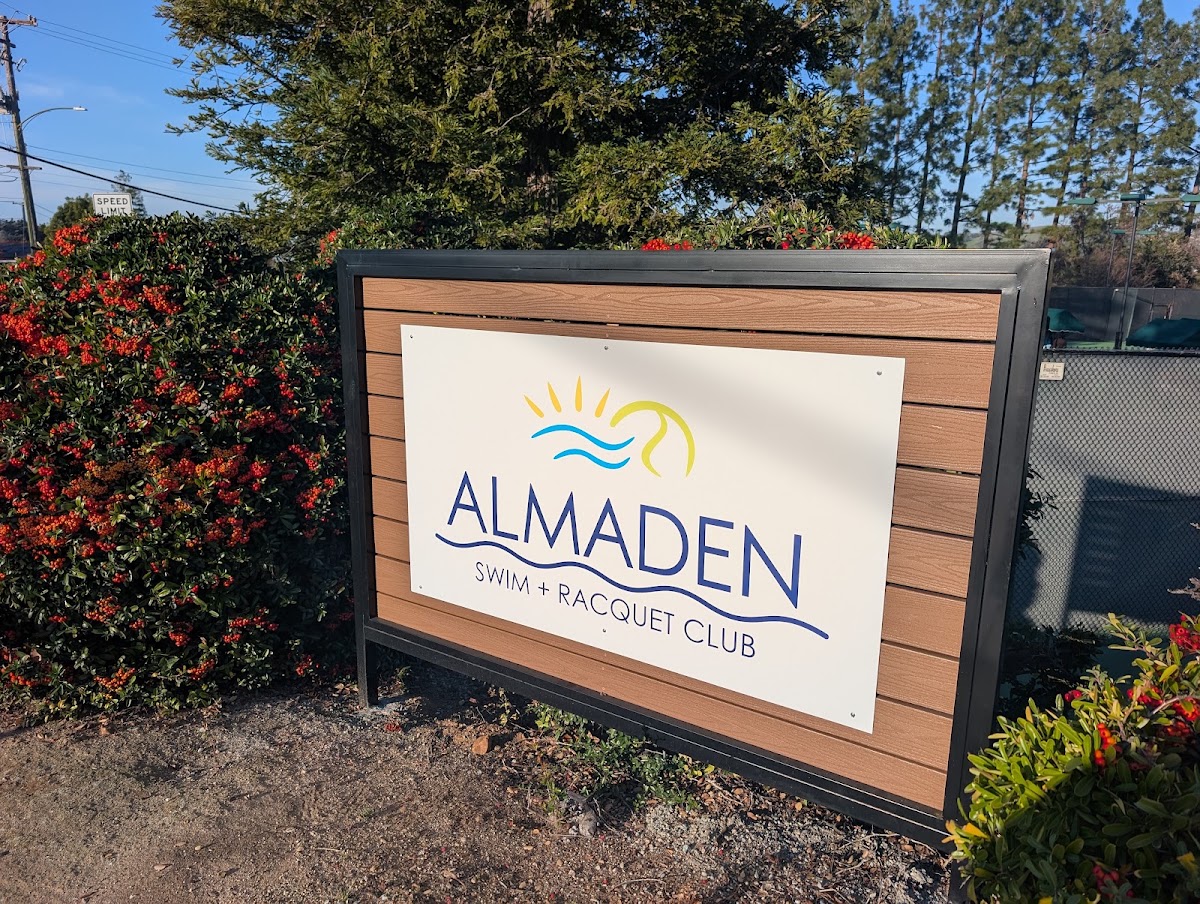 Almaden Swim & Racquet Club - Photo 3