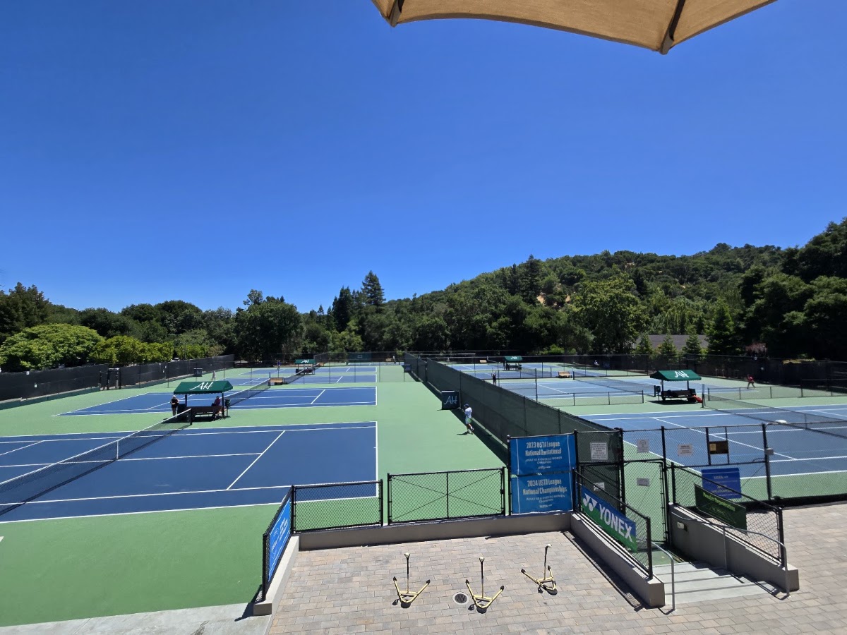 Alpine Hills Tennis & Swimming - Photo 1