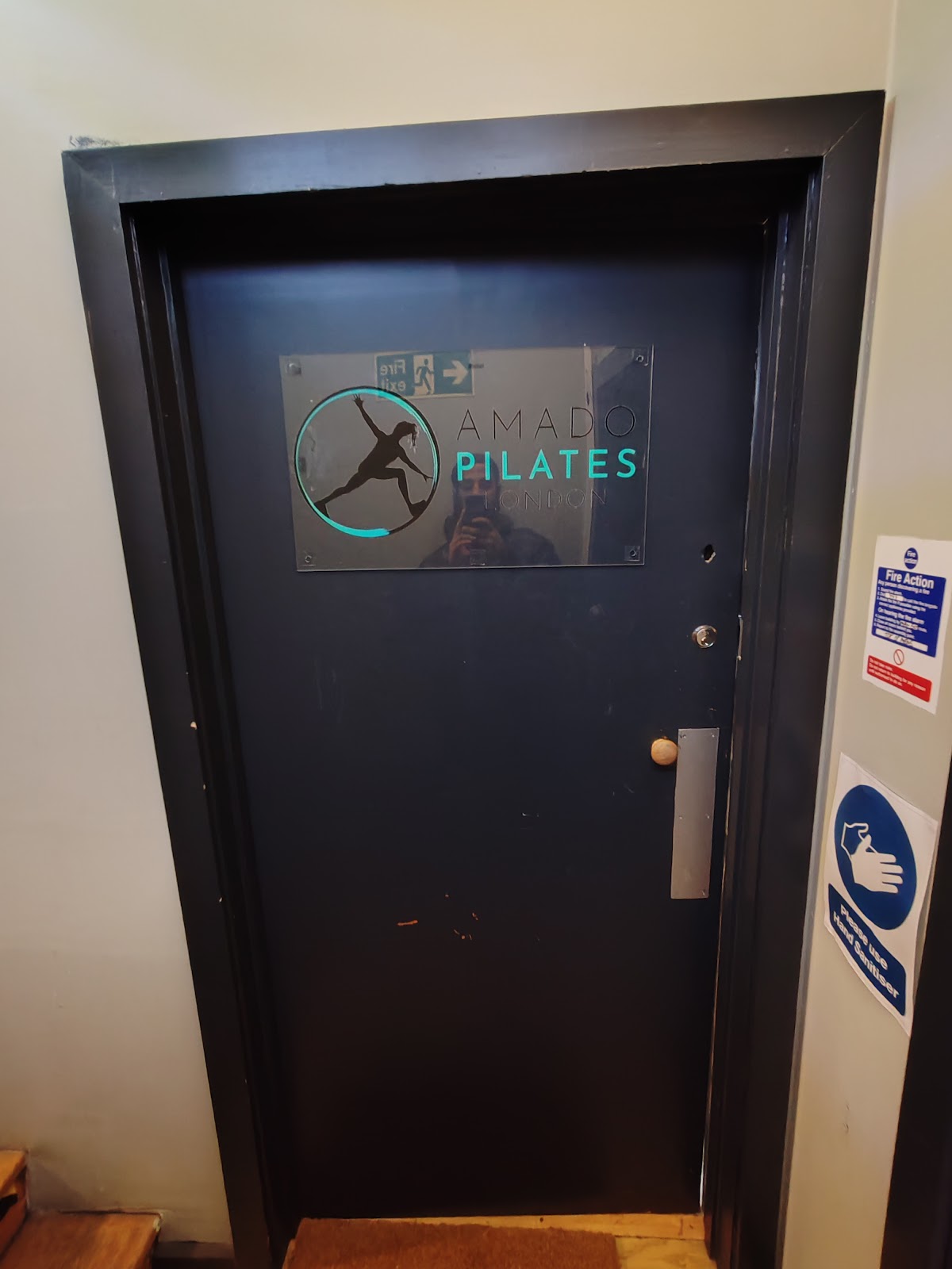 AMADO PILATES LONDON - Photo 3