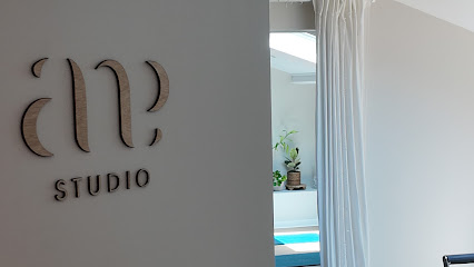 Ana Carballo - studio Pilates