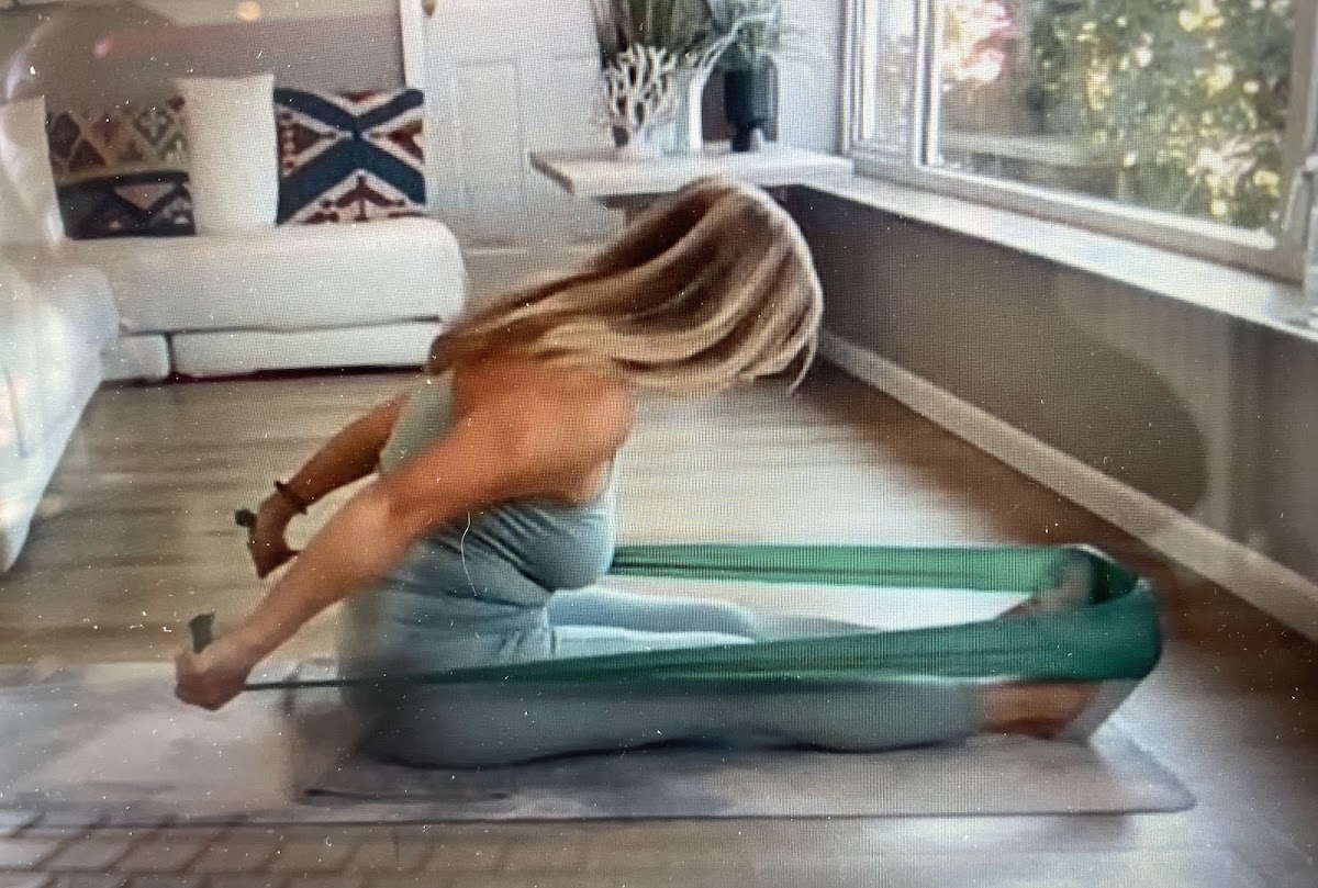 Antonella Loves Pilates