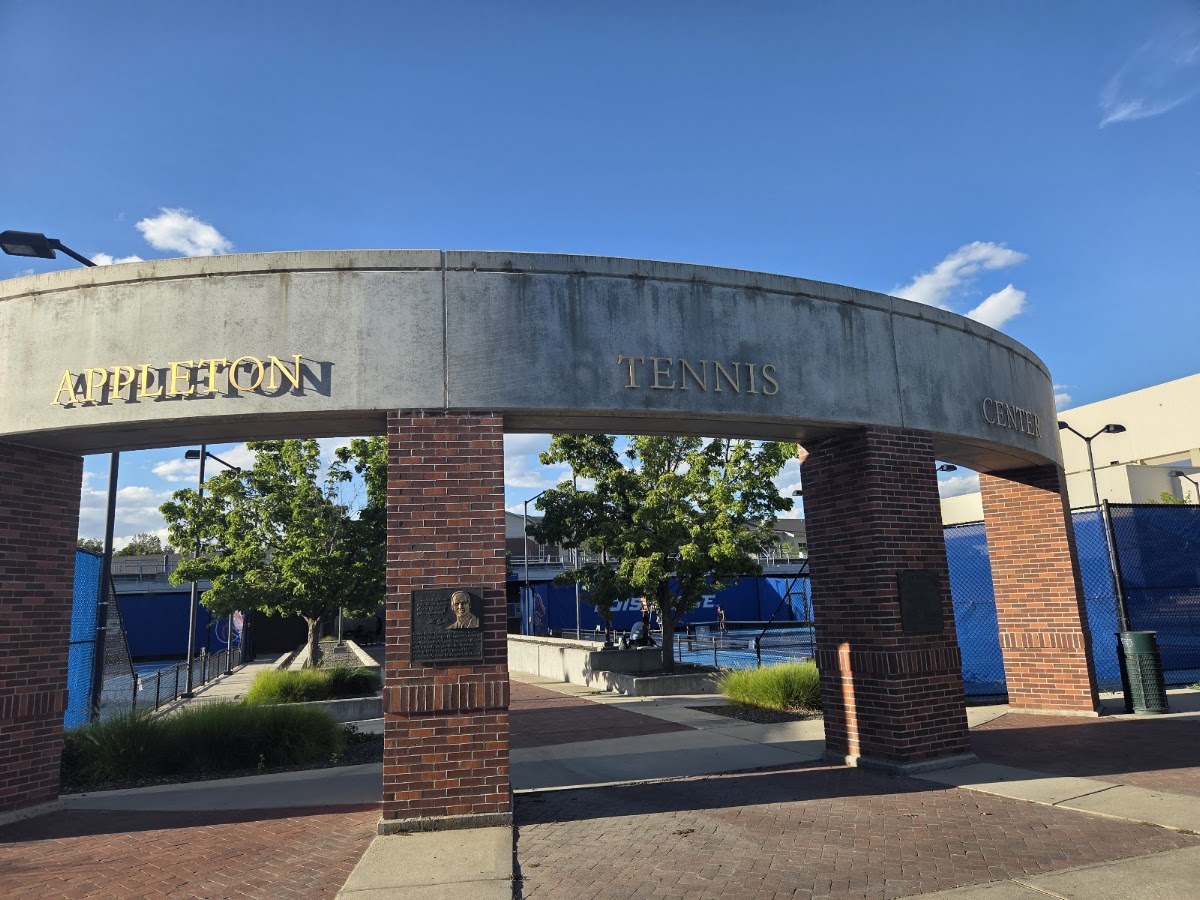 Appleton Tennis Center (BSU Tennis Courts) - Photo 2