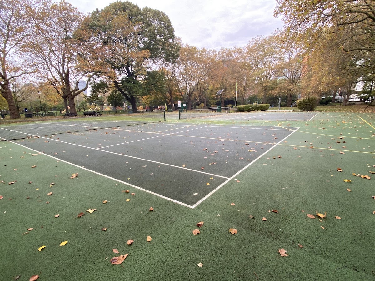 Archbishop’s park Tennis Courts - Photo 1