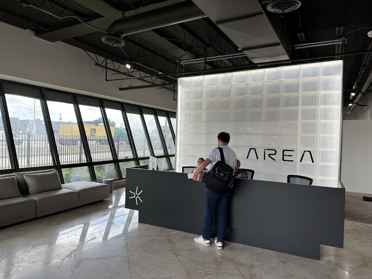 AREA CENTRE - Photo 1