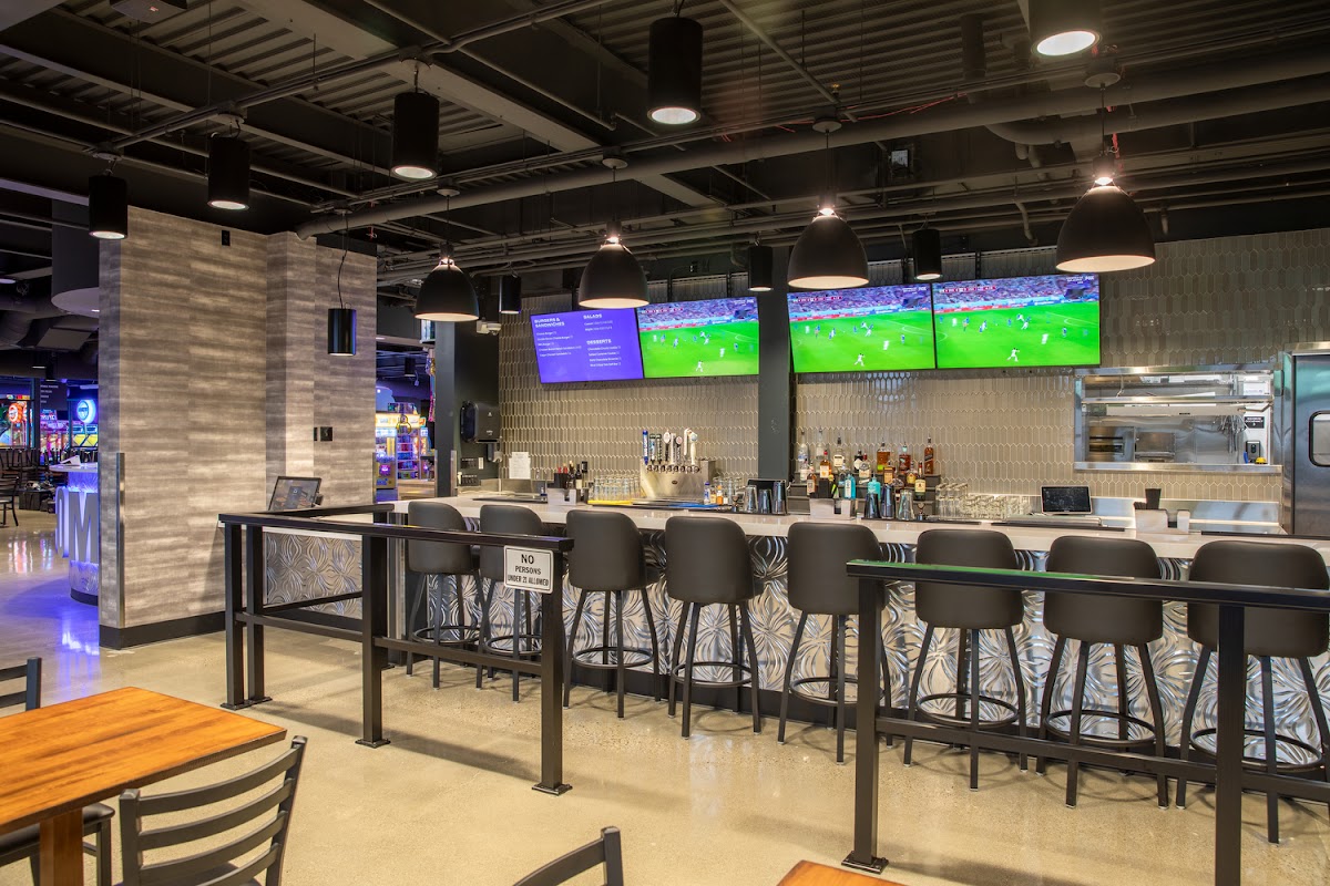 Arena Sports Issaquah - Photo 3