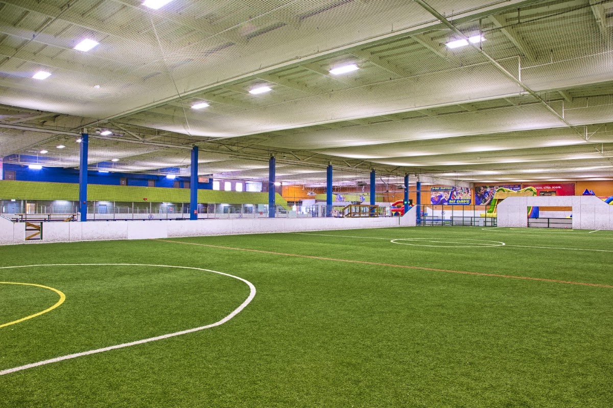 Arena Sports Redmond - Photo 2