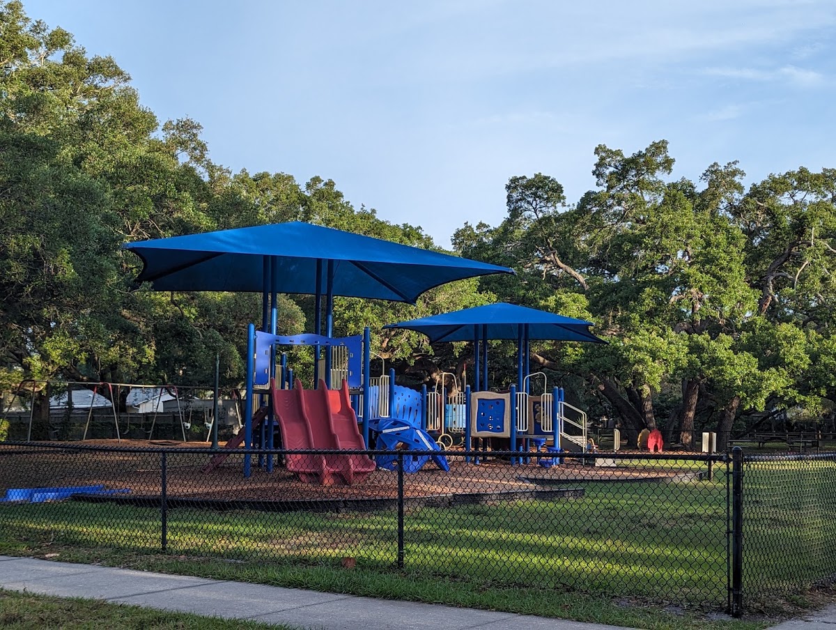 Arlington Park Sarasota - Photo 2