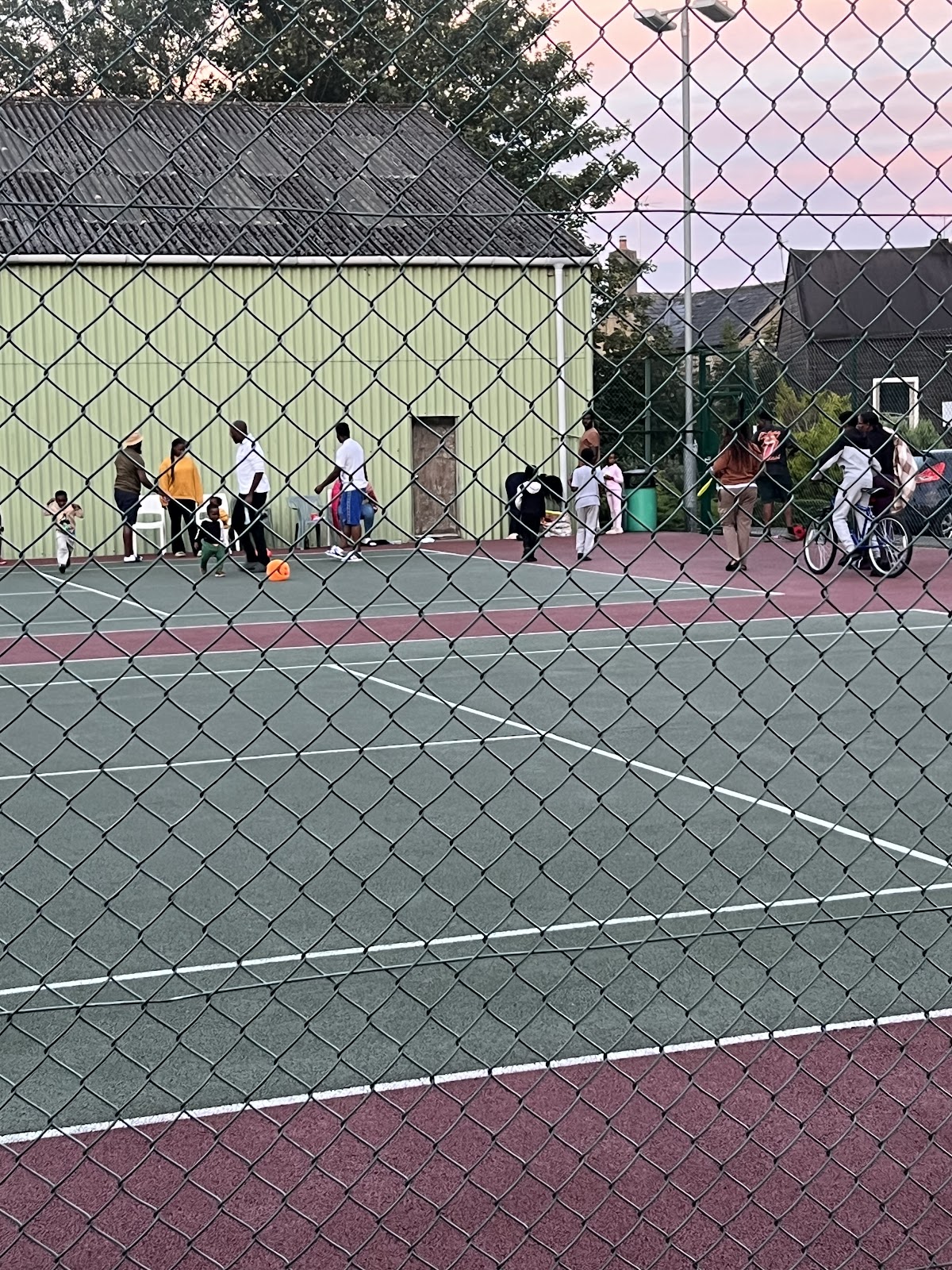 Armley Tennis Club - Photo 2