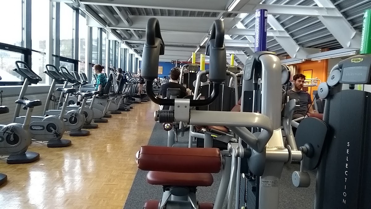 ASVZ Sport Center Irchel - Photo 1