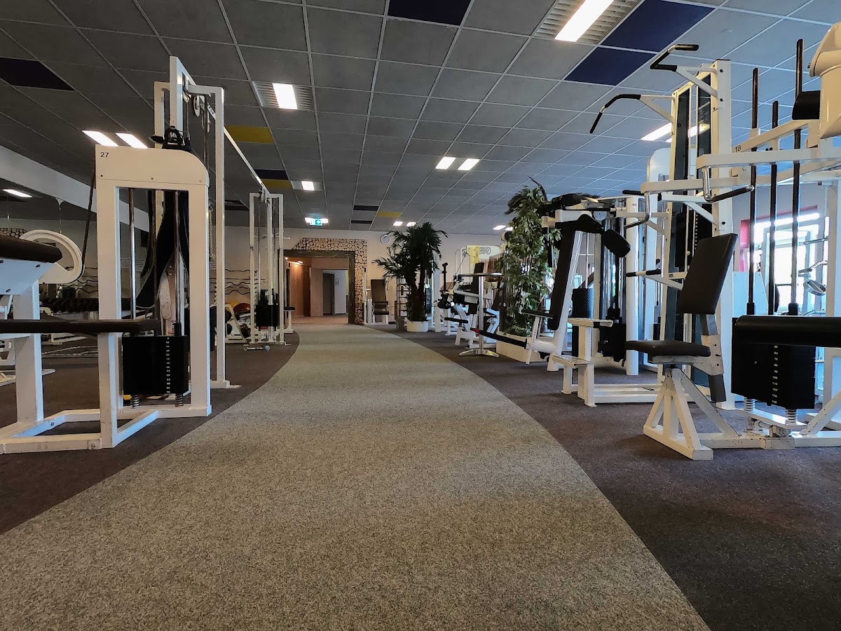 Athletic Fitnessland - Photo 3
