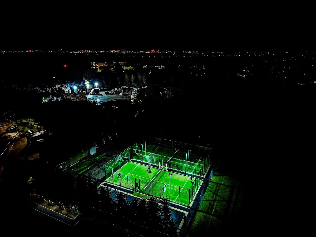 Atmos Padel Potters Bar - Photo 1
