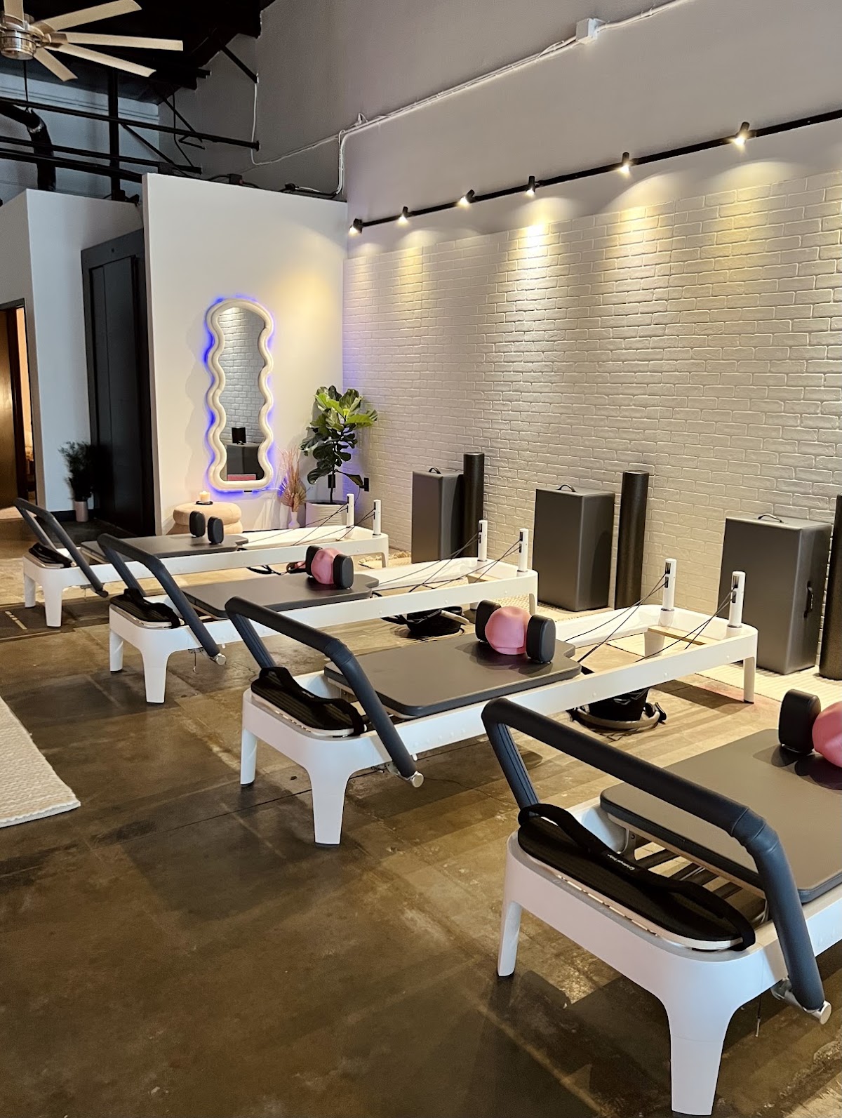 ATX PILATES - Photo 3