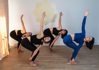 AURANE ALDANA Yoga Versailles
