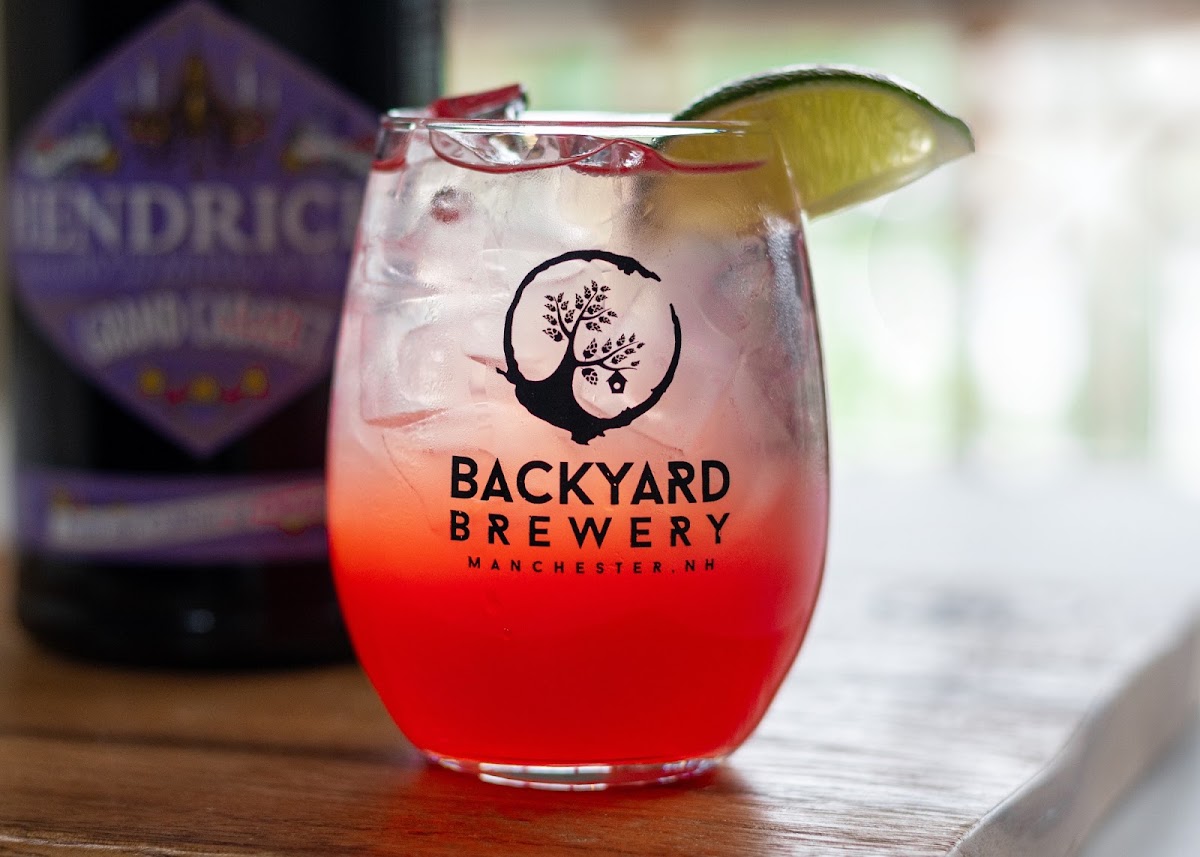 Backyard Brewery and Kitchen - Photo 3