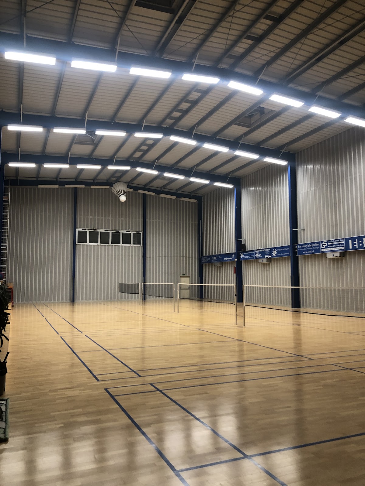 Badminton-Halle Oberwil - Photo 1