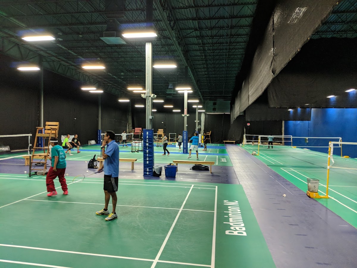 Badminton NC - Photo 1
