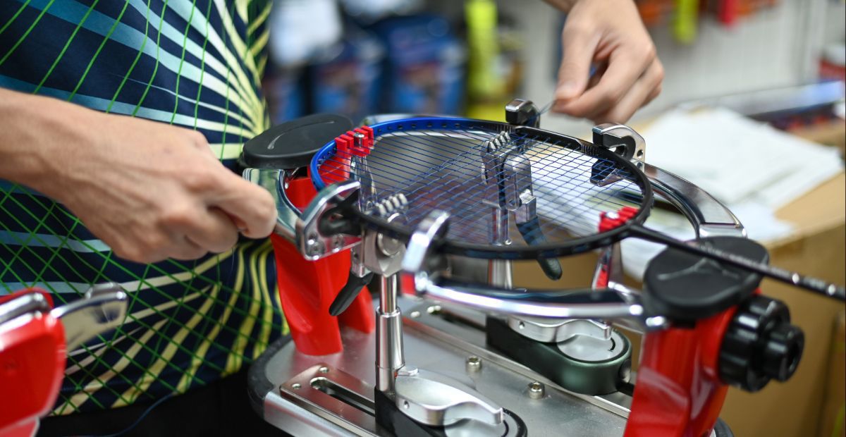 Badminton professional stringing service