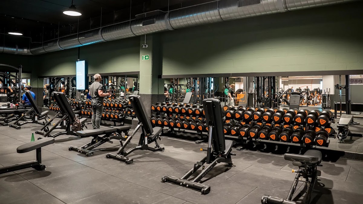 Basic-Fit 24/7 - Photo 3