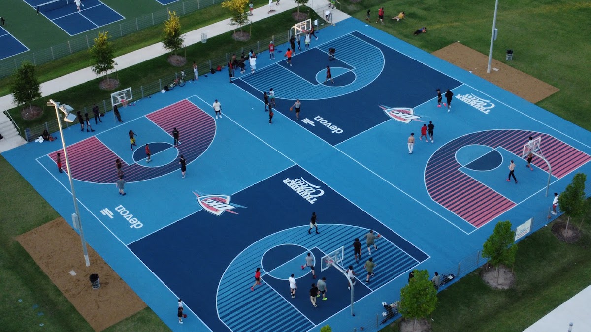 Basketball & Pickleball court - Photo 1