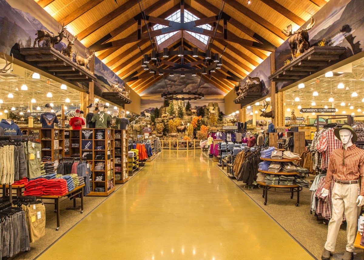 Bass Pro Shops - Photo 3