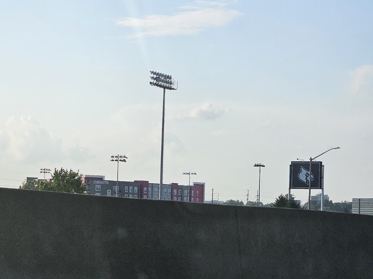 Bass-Rudd Tennis Center - Photo 3