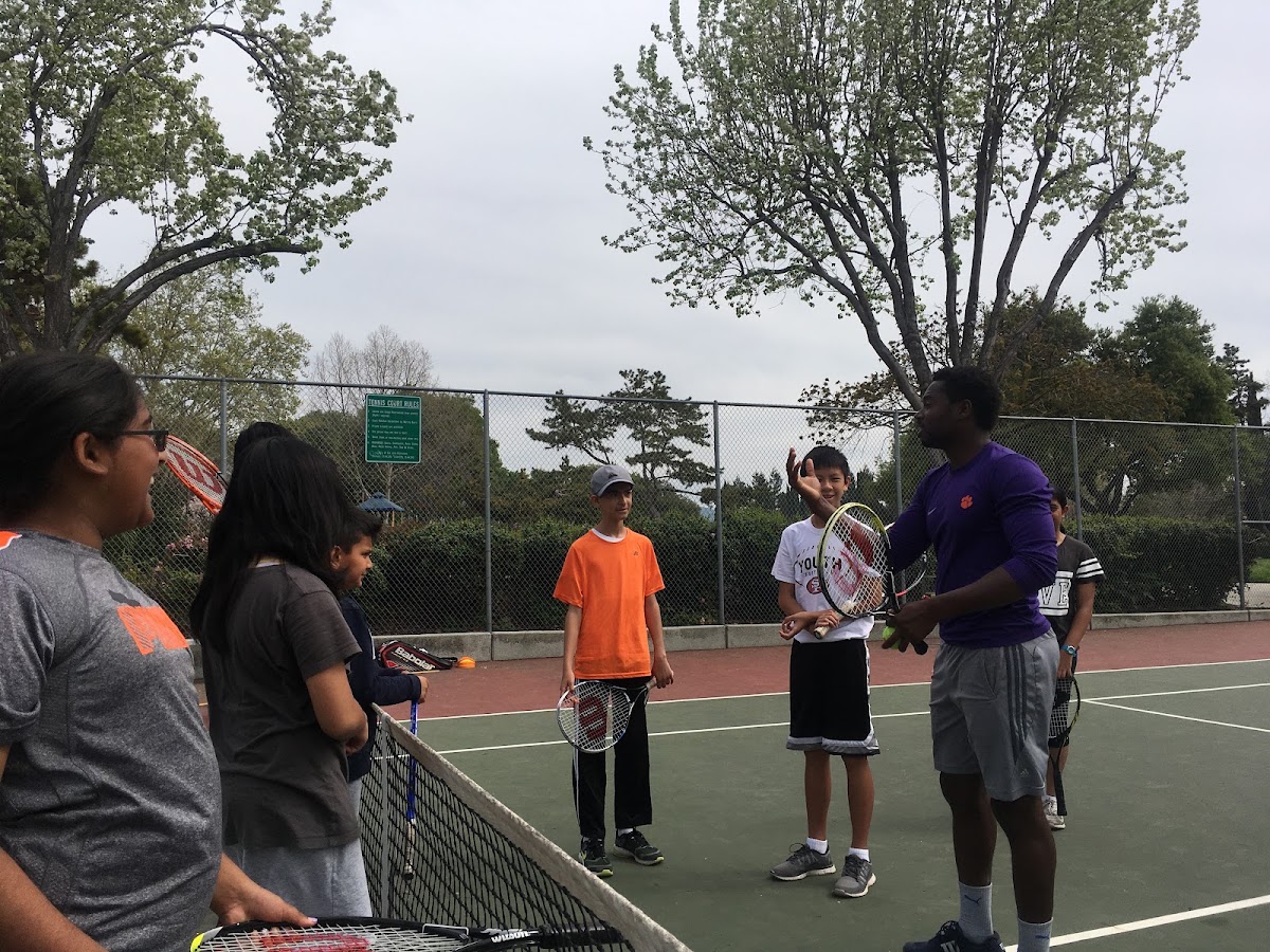 Bay Team Tennis Academy - Photo 3