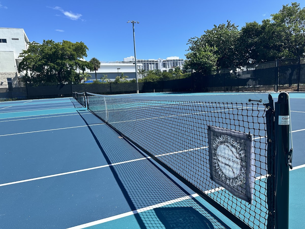 Bayshore Park Tennis Center - Photo 2