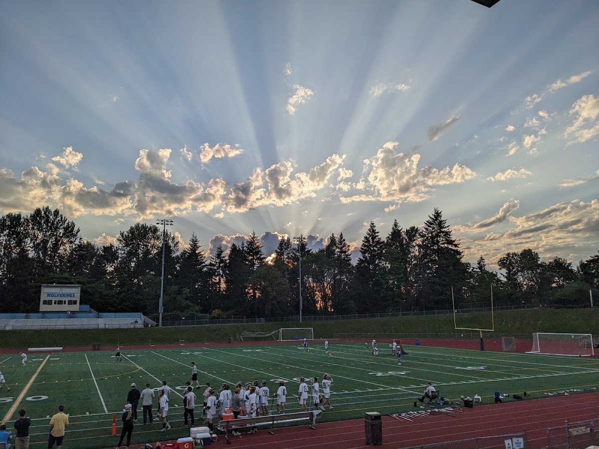 Bellevue High School Tennis - Photo 1