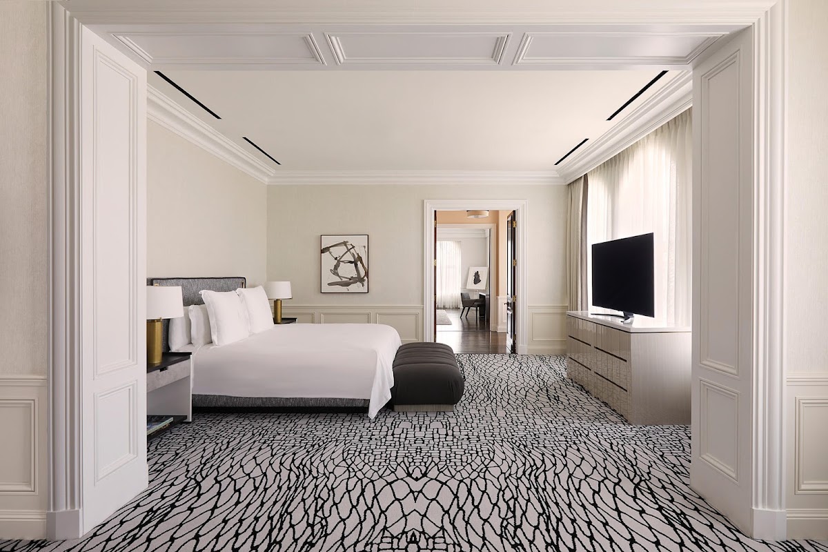 Beverly Wilshire, Beverly Hills, A Four Seasons Hotel - Photo 2