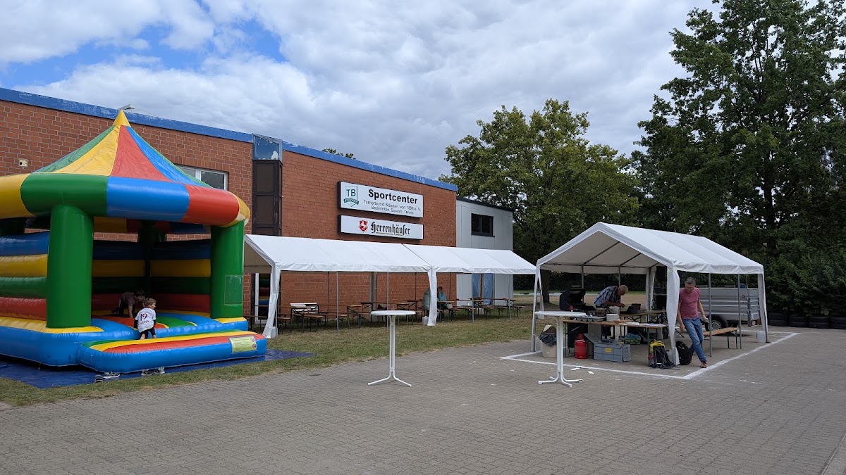 Bezirkssportanlage Stöcken - Photo 2