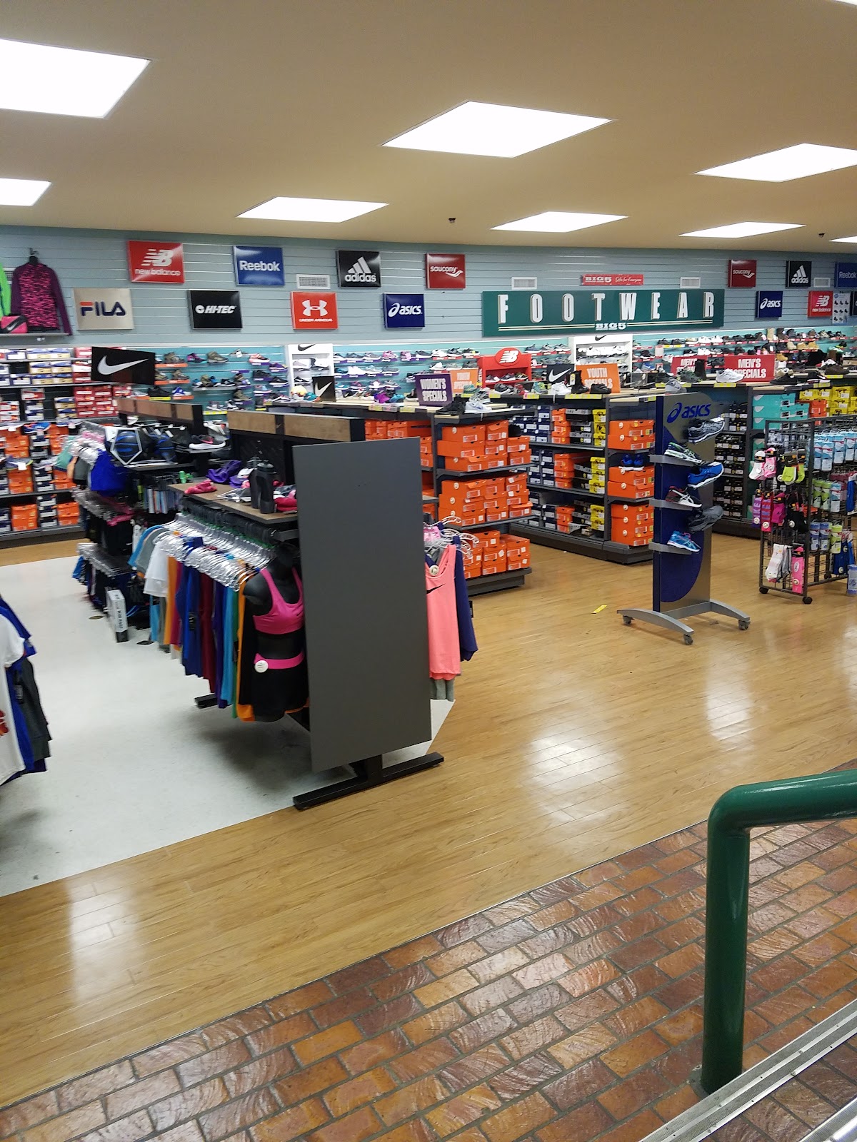 Big 5 Sporting Goods - Photo 2