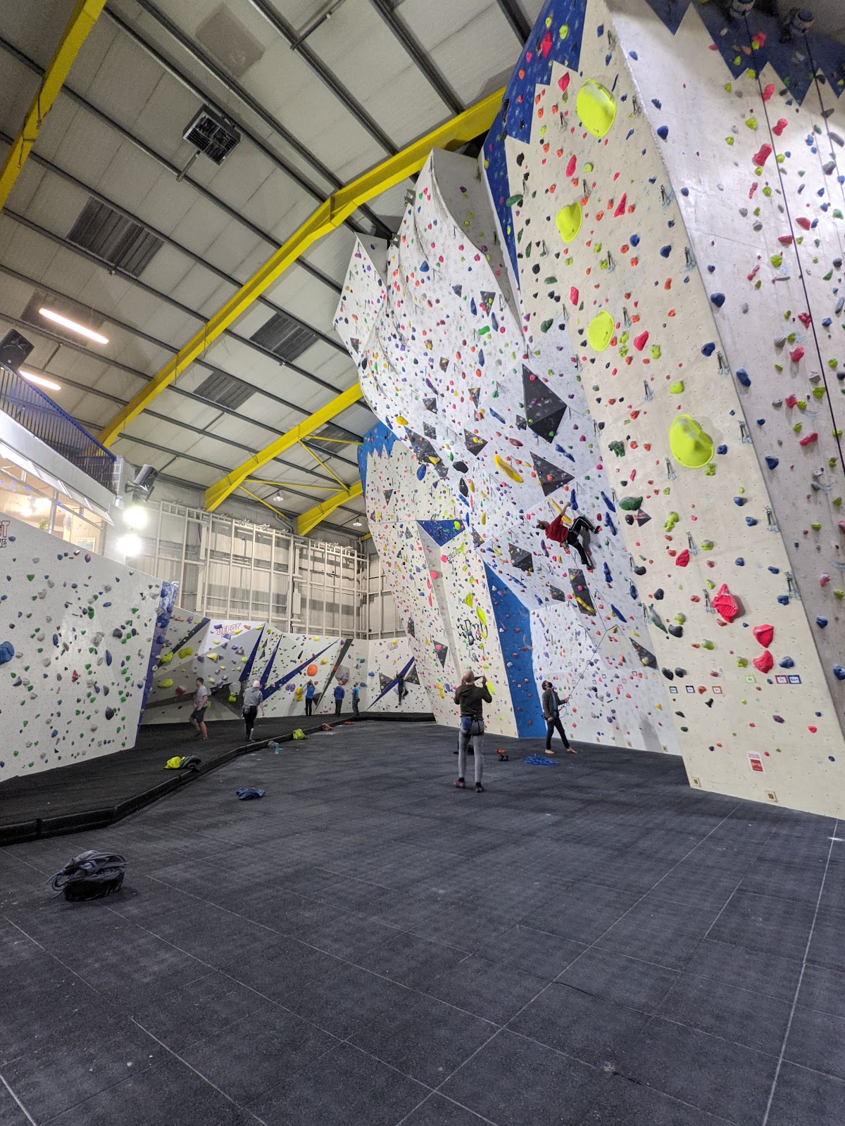 Big Depot Climbing Centre (Leeds) - Photo 2