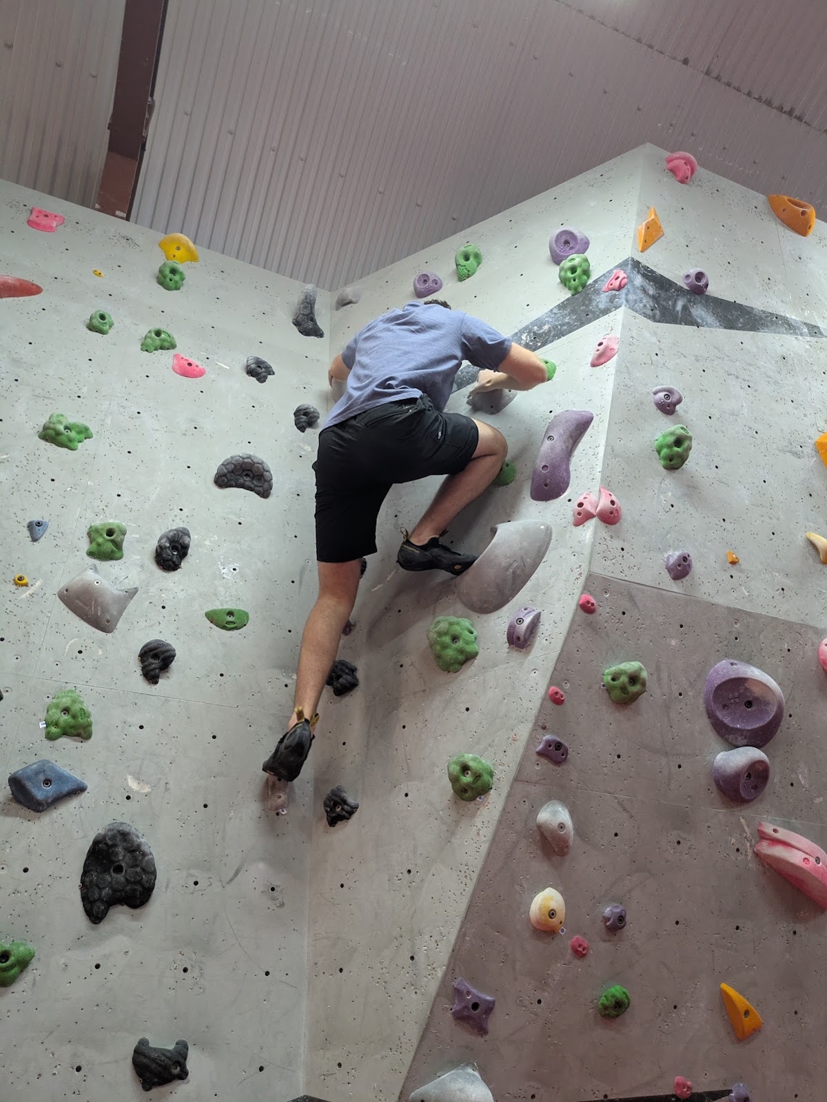 Birmingham Bouldering Centre - Photo 2