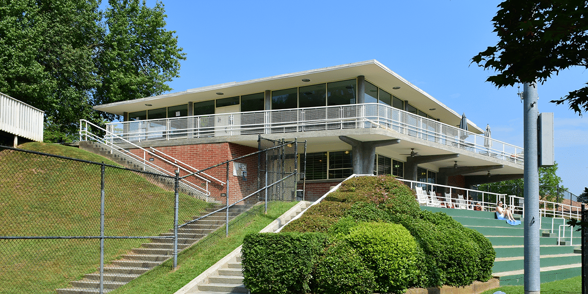 Bitsy Grant Tennis Center - Photo 1