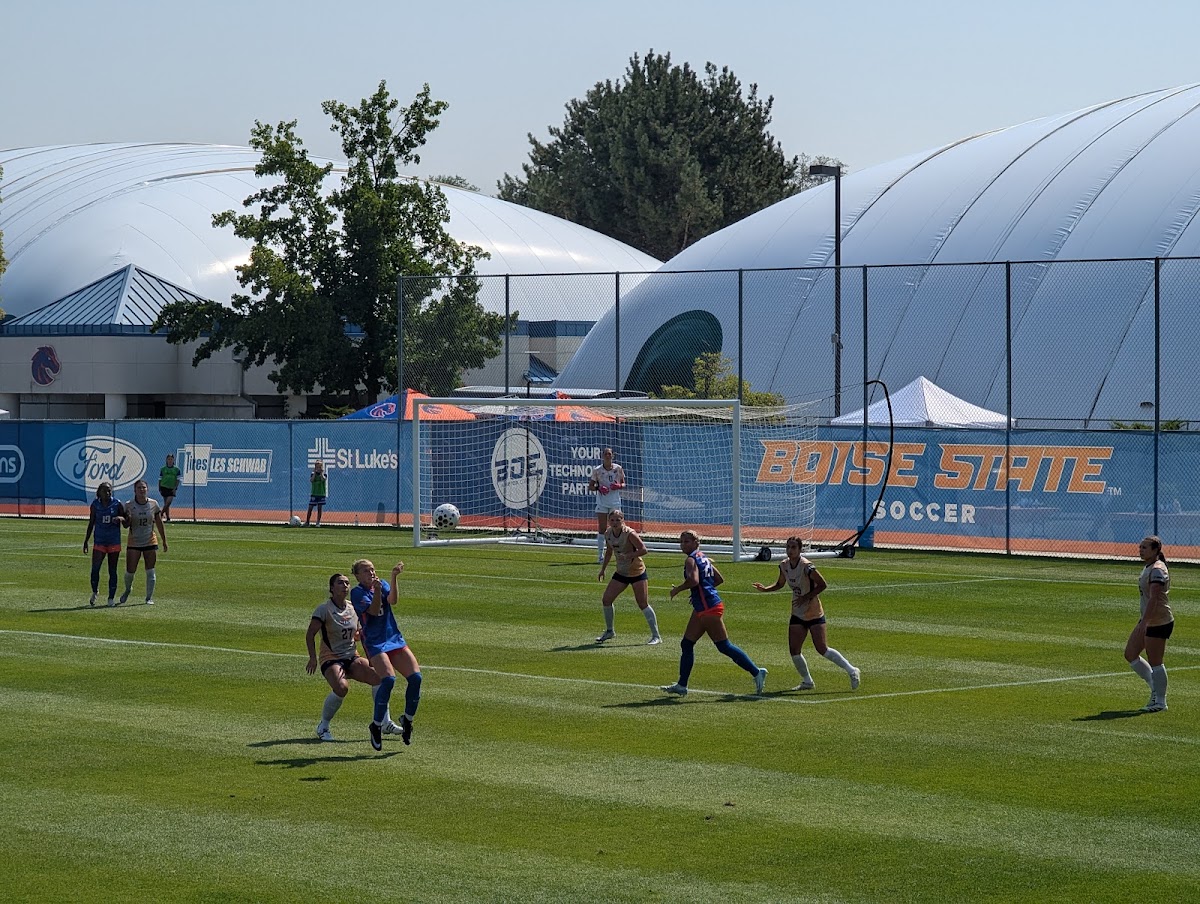 Boise State Indoor Tennis Center - Photo 2