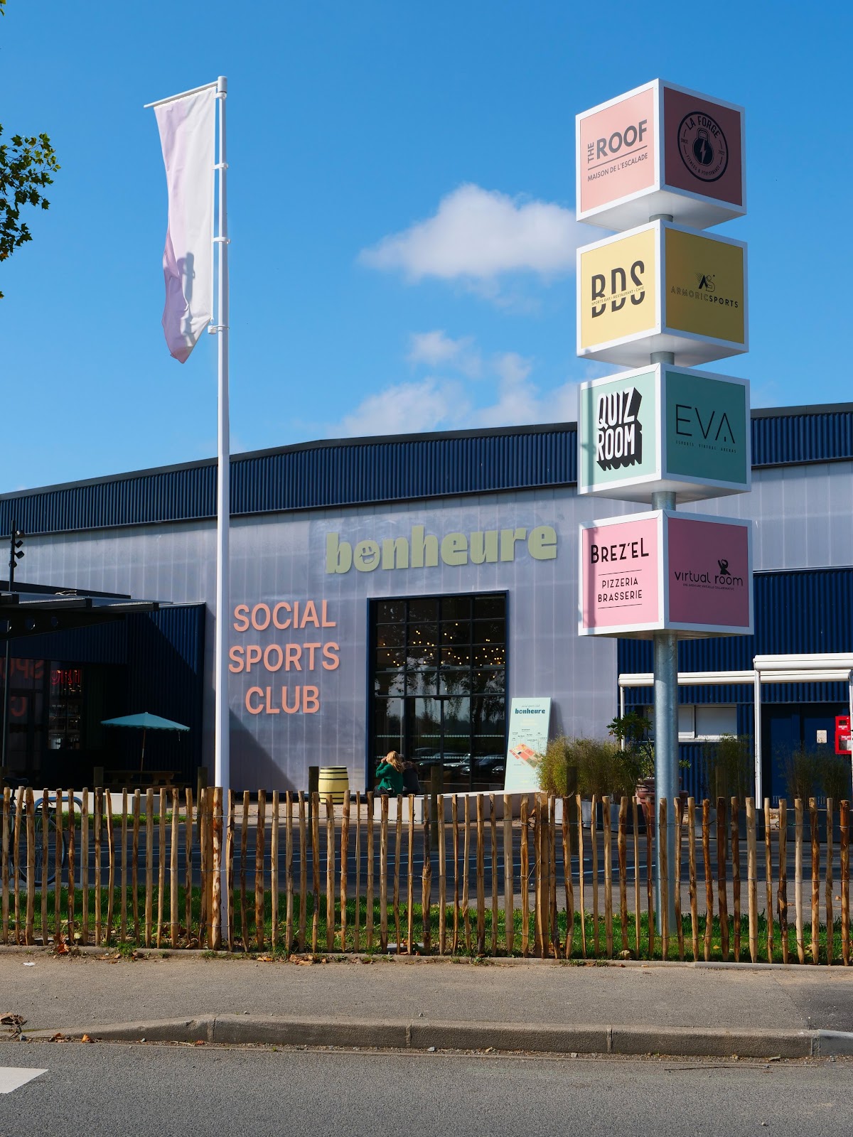 bonheure | Social Sports Club - Photo 2